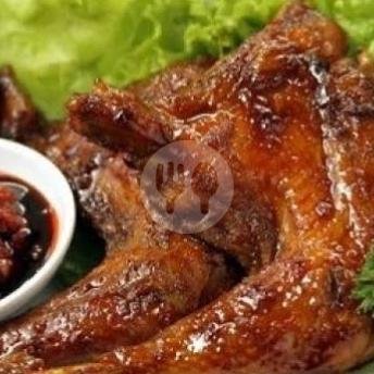 Ayam Dada Goreng+sambal+lalap menu Ayam Bacem Cinta Asih, Bekasi Selatan