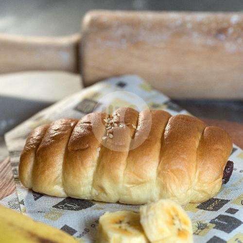 Tahu Isi menu Toko Roti & Kue Bona, Pulo Gadung