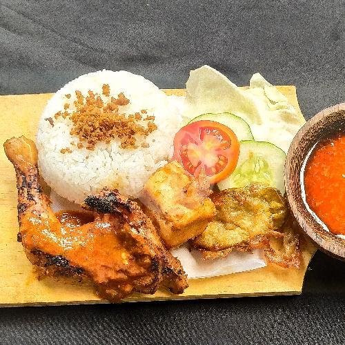 NASI AYAM RICA PEDAS menu Condong Raos, Ngasem