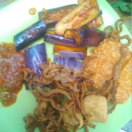 Ceker Goreng menu Ayam Bakar Tiruwan, Damai Raya 5