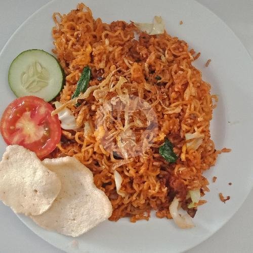 Paket Ayam Goreng/Penyet menu Kedai Hellboy Es Teler & Nasi Goreng, Serut