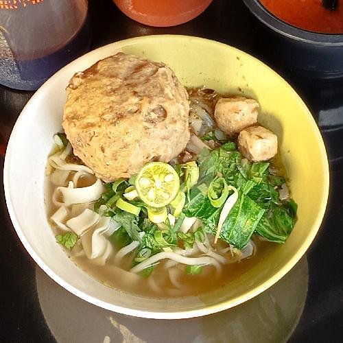 Mie Baso Urat Jumbo menu Mie Baso Balarea, Aksajaya