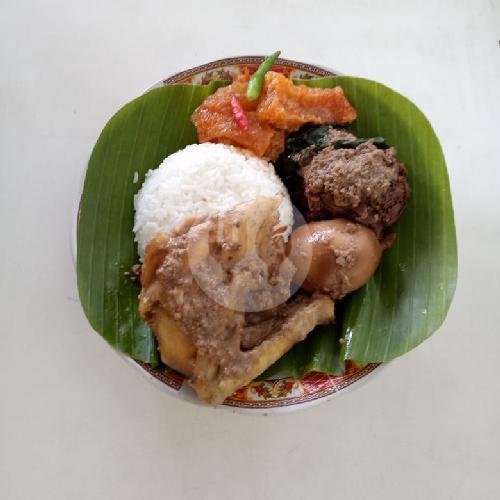Gudeg Mbak Wiek: Surga Kuliner Otentik di Yogyakarta