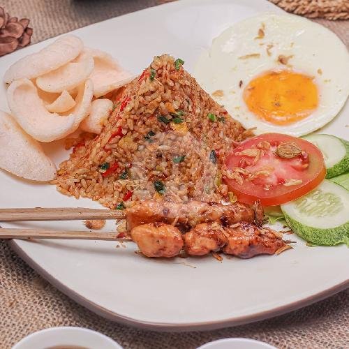 Nasi Goreng Hotel menu Chezini Bakery Cafe, Pondok Kelapa