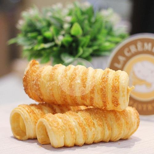 Choco Almond Puff menu La Cremepuff, Jogja City Mall