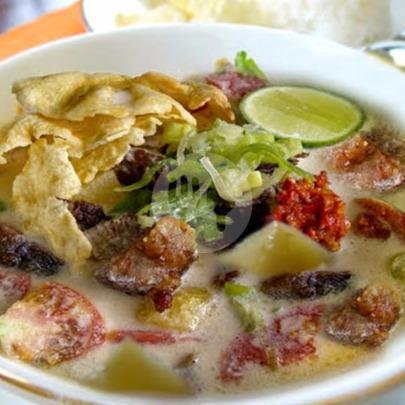 Es Jeruk menu Soto & Sop, AA Gilang
