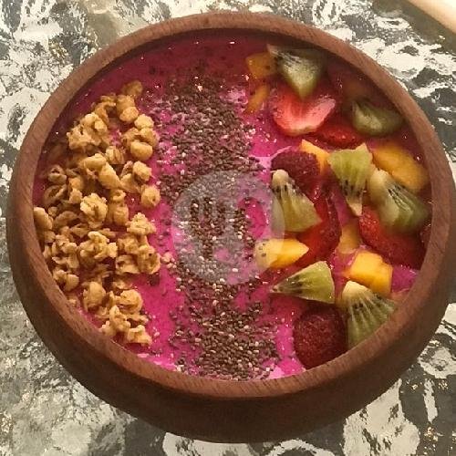 Dragon Fruit Smoothies menu Social Cafe, Kartoharjo