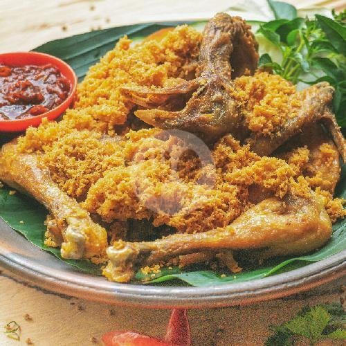 Review Ayam Goreng Mbok Berek Garden Jogja: Tempat Makan Keluarga yang Wajib Dikunjungi