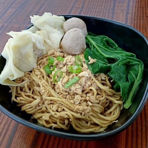 Pangsit Chili Oil menu Rumah Mie Ayam 28, Beber Raya