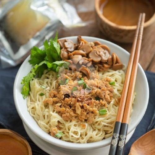 Lamie Ayam Jamur menu Mie Ayam Plombokan, Gajah Raya