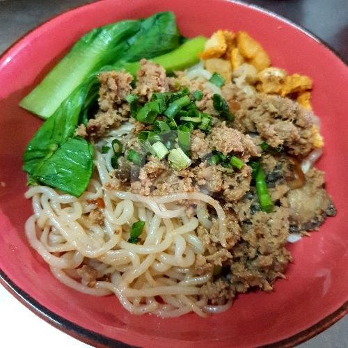 Karet Pork menu Bakmie Kukuh