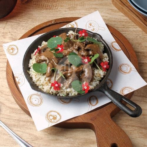 Beef Stroganoff menu Baby Dutch Resto By Altima Group, Bandung