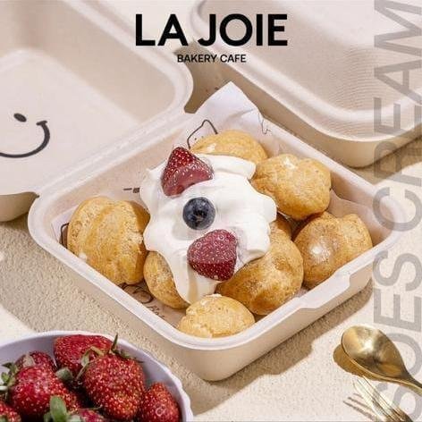 Craquelin Dot menu La Joie Bakery Cafe, Ruko Plaza 5, Blok C No 7-9