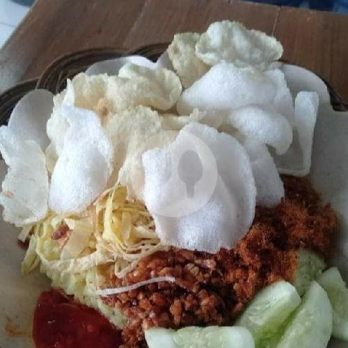 Review Nasi Kuning Gurih Ibu Ecin: Sarapan Hits di Tasikmalaya