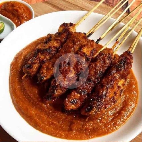 Sate Kambing 10 Tusuk +Lontong menu Sate Ayam Pak Yanto Pojokan Simprug Golf 2