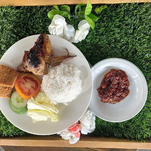 Ayam Bakar menu Pondok Makan Selaras, Mulawarman