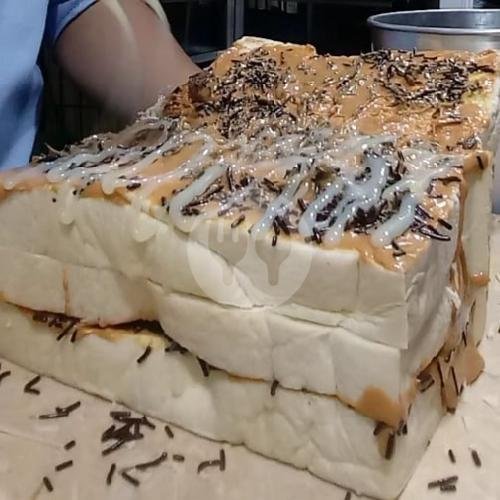 Roti Kotak Kacang Coklat menu Roti Bakar Halteu - Garuda