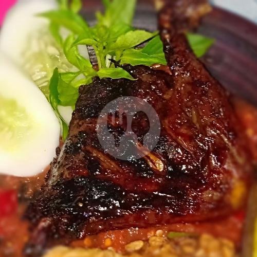Bebek Bakar menu Warung Eco Mareqi, Prajurit Kulon
