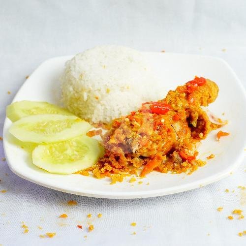 Spicy 2 menu Geprek Basmalah, Tawangsari