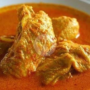 Lontong Kari. Ayam(Bokongnya) menu Kupat Tahu Dan Lontong Kari Ayam Ibu Juju, Terminal Panorama Lembang