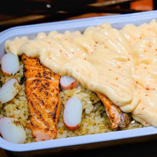 Sushi Roll Salmon Kani Mentai (8pcs) menu Mentai By Sushe Like, Kebayoran Lama