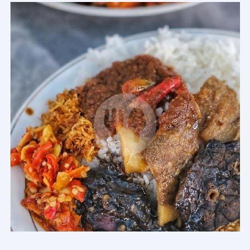Nasi Usus Ayam Ungkep menu Nasi Babat & Penyetan Nonik Madura, Saritama