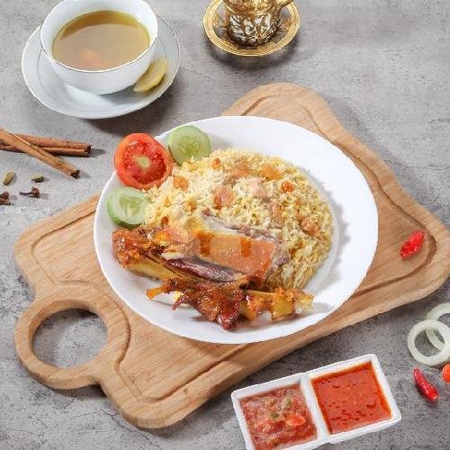 Review Restoran Almukalla Mandi Laham: Surga Kuliner di Condet