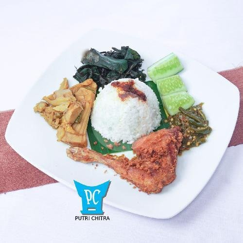 Nasi Ayam Goreng menu Nasi Padang Putri Chitra 3, Gajah Mada