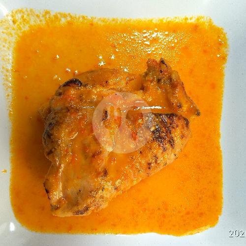 Ayam Goreng 27 ( Dada) menu Waroeng 27, Sukun