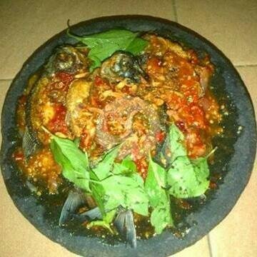 Ayam Penyet Sambal Ijo menu Kedai Abi, Kalitanjung