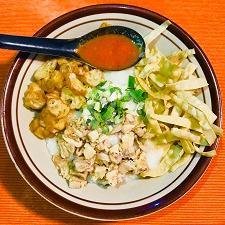 Review Bubur Ayam Kota Ibu Ninik: Pengalaman Kuliner di Ciputat yang Bikin Penasaran