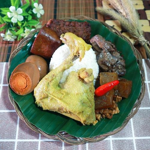 Nasi Gudeg Krecek Daging Empal menu Gudeg Yogya Bu Prapti, Kemanggisan