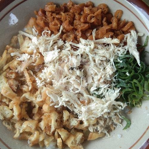 Bubur Ayam Setengah Porsi Biasa menu Bubur Ayam Kriuk, Sukasari