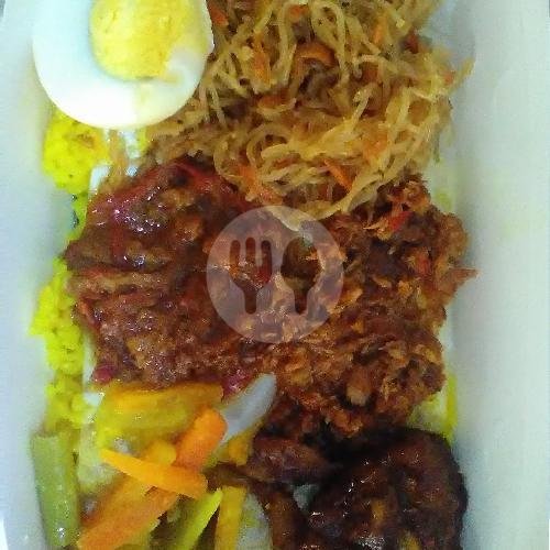 Nasi Kuning Laksa Telur menu Nasi Kuning Luwuk, Manyar