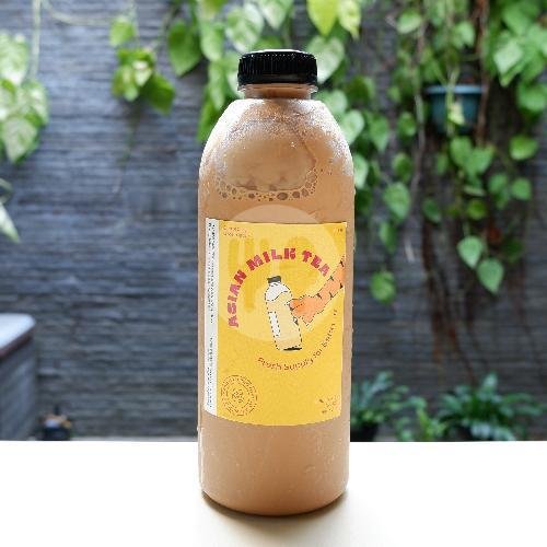 Asian Milk Tea - 500 ml menu Tri Tangtu Kopi Roasters, Buah Batu
