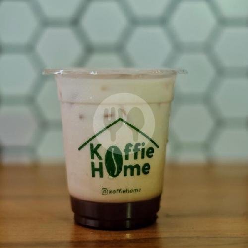 Iced Matcha Green Tea Latte menu Koffie Home, Jagakarsa