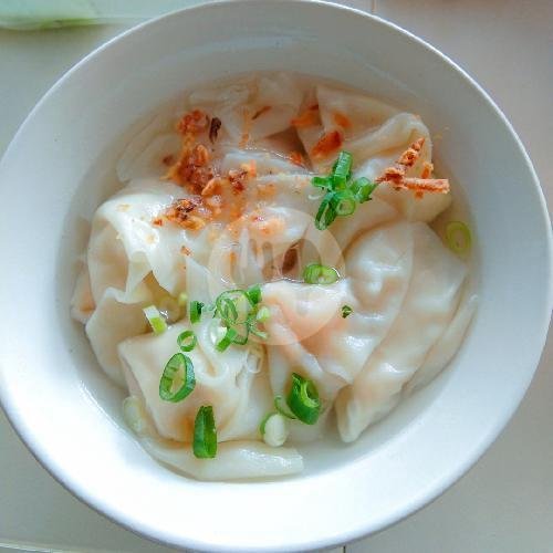 1 Porsi Pangsit Kuah menu Mie Ayam Bangka Belinyu, Arif Rahman