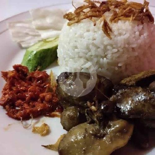 Nasi Uduk Telor Dadar menu PAKAR NASI UDUK