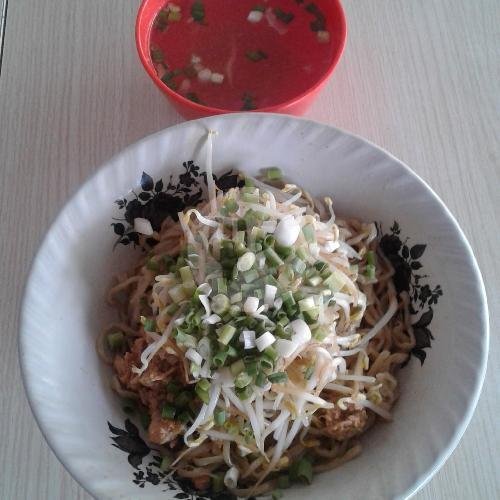 Mie Ayam. menu Pangsit Mie Bangka Mulyosari, Bhaskarasari no 20