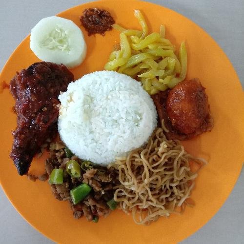 Nasi Bakmoy Ayam menu Depot Mimi, Surabaya