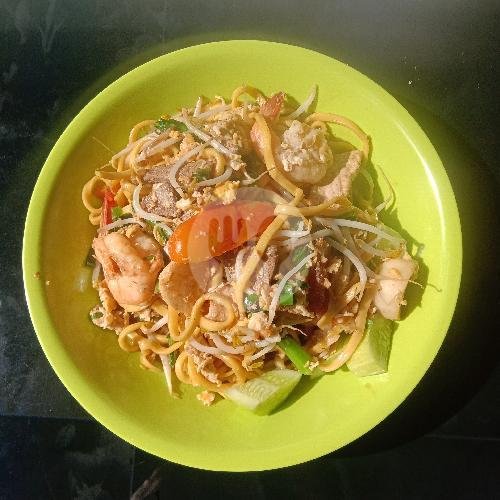 Mie Nyemek Spesial menu Mie Goreng Medan AMEI, Jalan Aladin Baru