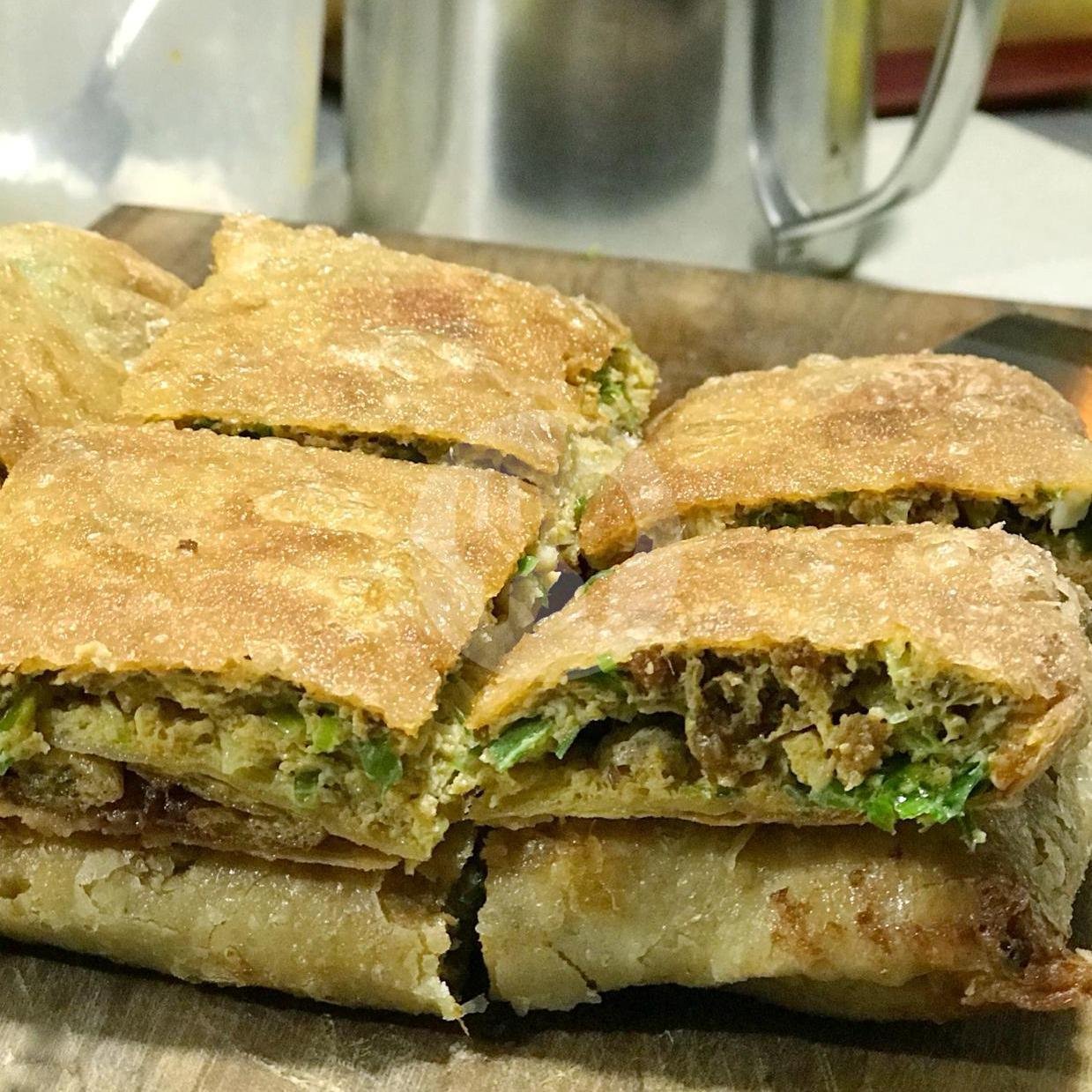 Martabak Slawi Ayu Segoroyoso: Surga Kuliner Martabak di Yogyakarta