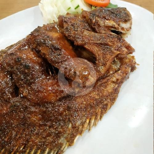 Gurami Bakar menu Warung Ikan Cak Yu, Sambikerep