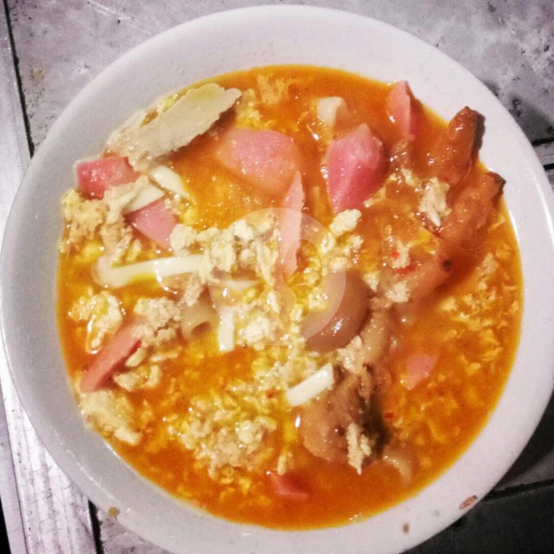 Review Seblak Barracuda UNS: Pengalaman Makan yang Seru dan Pedas di Pujasera Ondo Abang