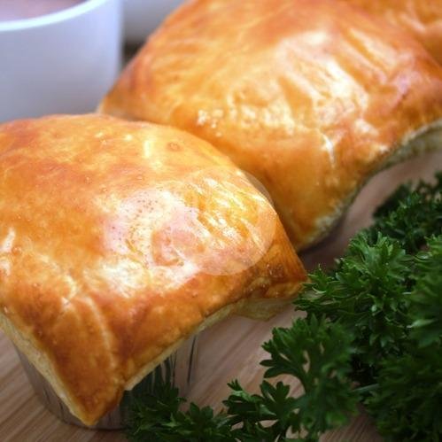 Review Fancy Bakery SMC RS Telogorejo: Roti Segar dan Pelayanan Ramah di Semarang