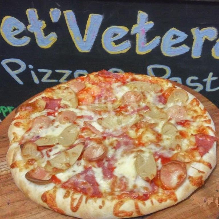 Classic Cheese menu Et Veteran Pizza, Taman Asri