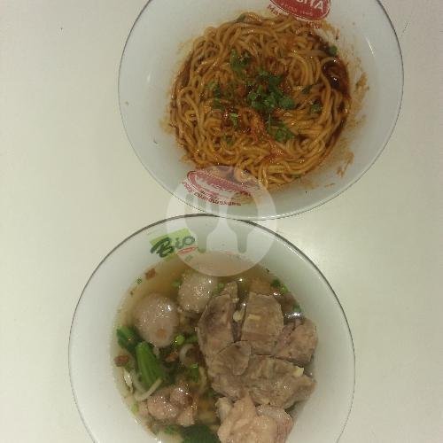 Mie Yamin Pisah Urat menu Mie Baso Dara Mitra, Mekar Sari