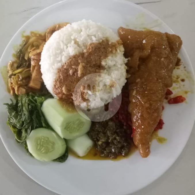 Review Rumah Makan Padang Putra Piliang: Nostalgia Rasa di Timoho Yogyakarta