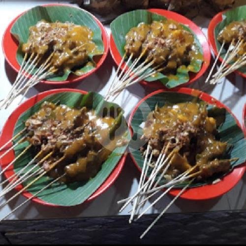 Satu Porsi 10 Tusuk Lidah + 1 Ketupat menu Sate Padang MJ, Ibrahim Adjie