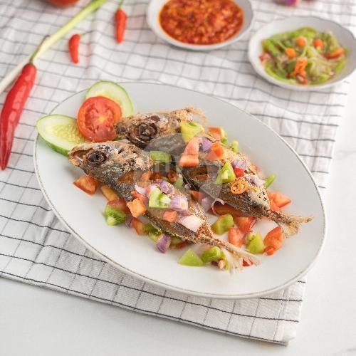 Cakalang Bakar Rica menu Dabu Dabu Lilang, Bambu Apus